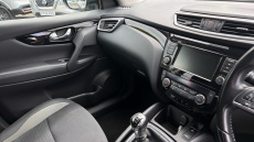 Nissan Qashqai 1.3 DiG-T Acenta Premium 5dr Petrol Hatchback
